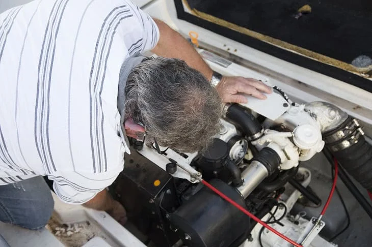 Commissioning Yacht, Engine Inspection