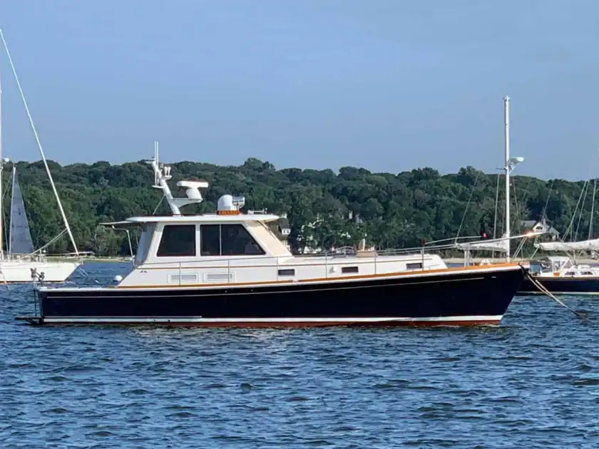 ALLEGRO 2005 Grand Banks Eastbay 43