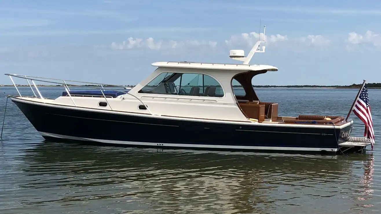 Hunt Yachts Harrier 36_2013_CANNONBALL