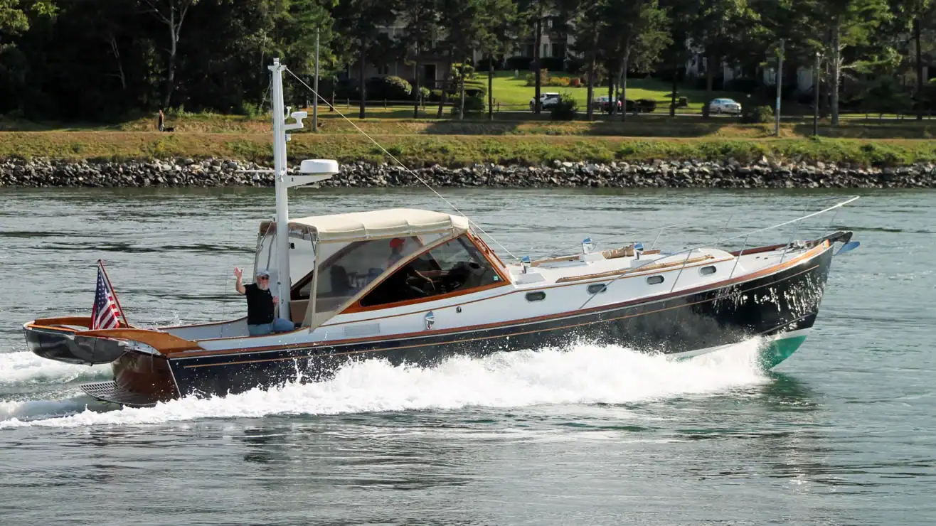 Able Marine Wolf Class 44