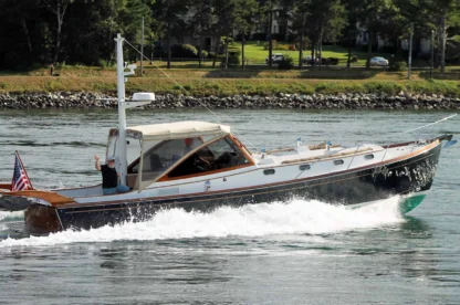 Able Marine Wolf Class 44