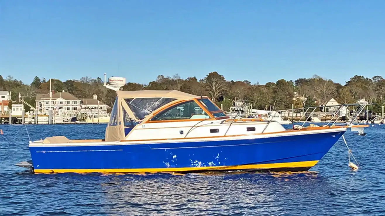 2008 Hunt Yachts Surfhunter 29
