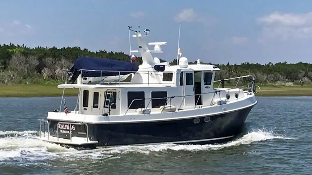 JimTaylor_8MSloop_48_2004_MAIN_.jpg