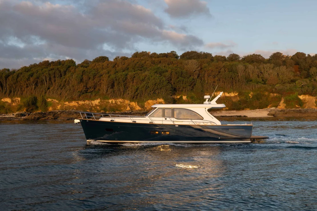 Duchy 45 motor yacht, profile view.