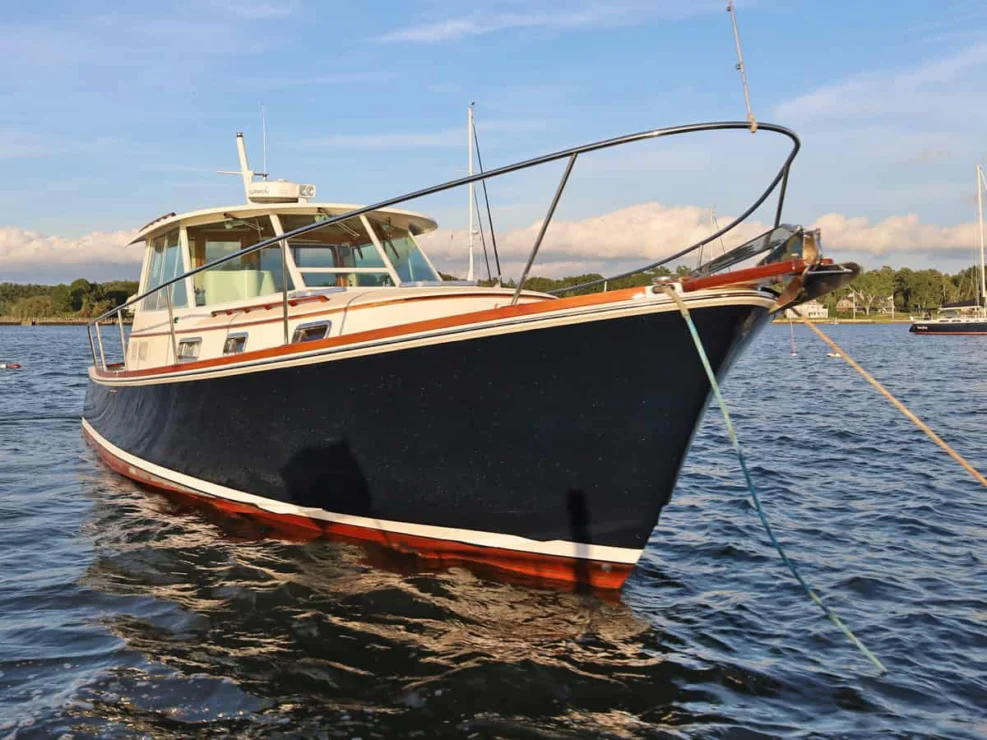 Image of REPETE, 2004 Bruckmann Bluestar 37, view of bow and bow rail.
