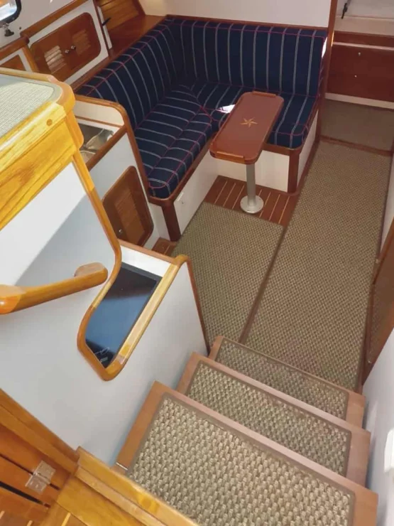 Image of REPETE, 2004 Bruckmann Bluestar 37, view looking below from companionway.