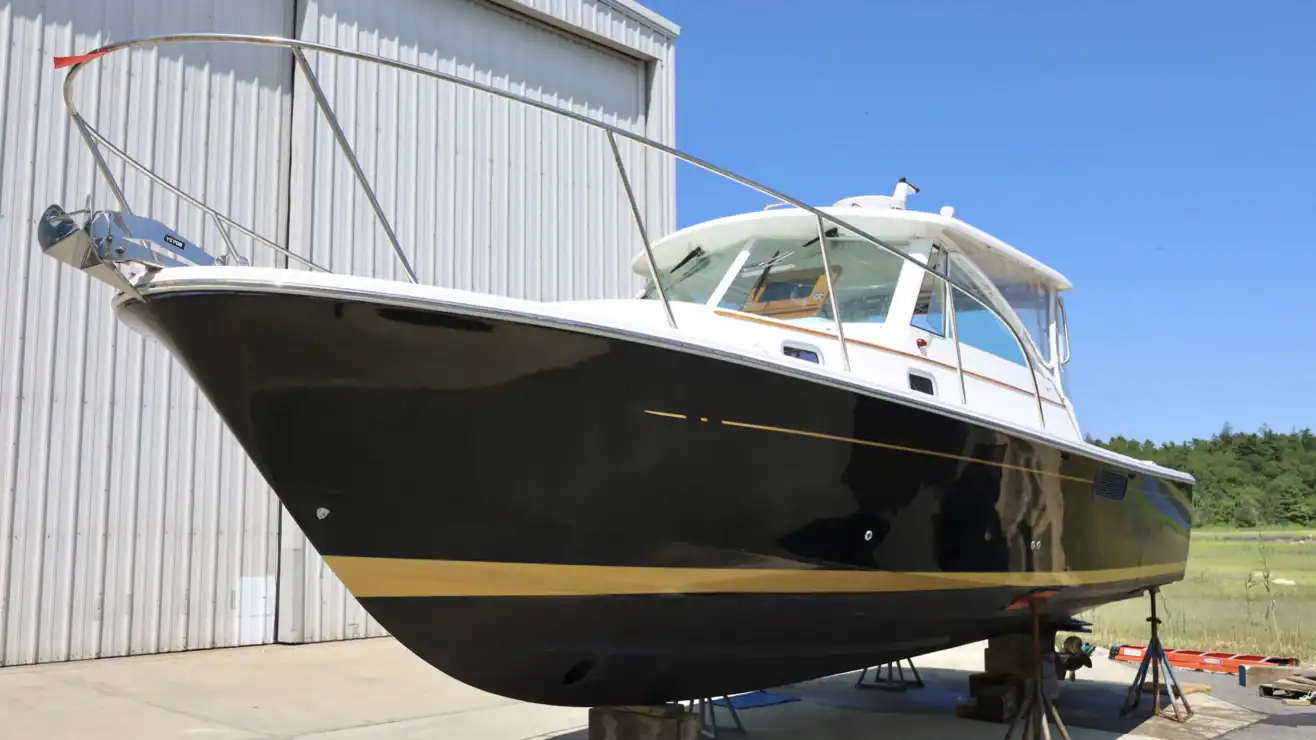 ABLE II, 2008 Hunt Yachts Surfhunter 29