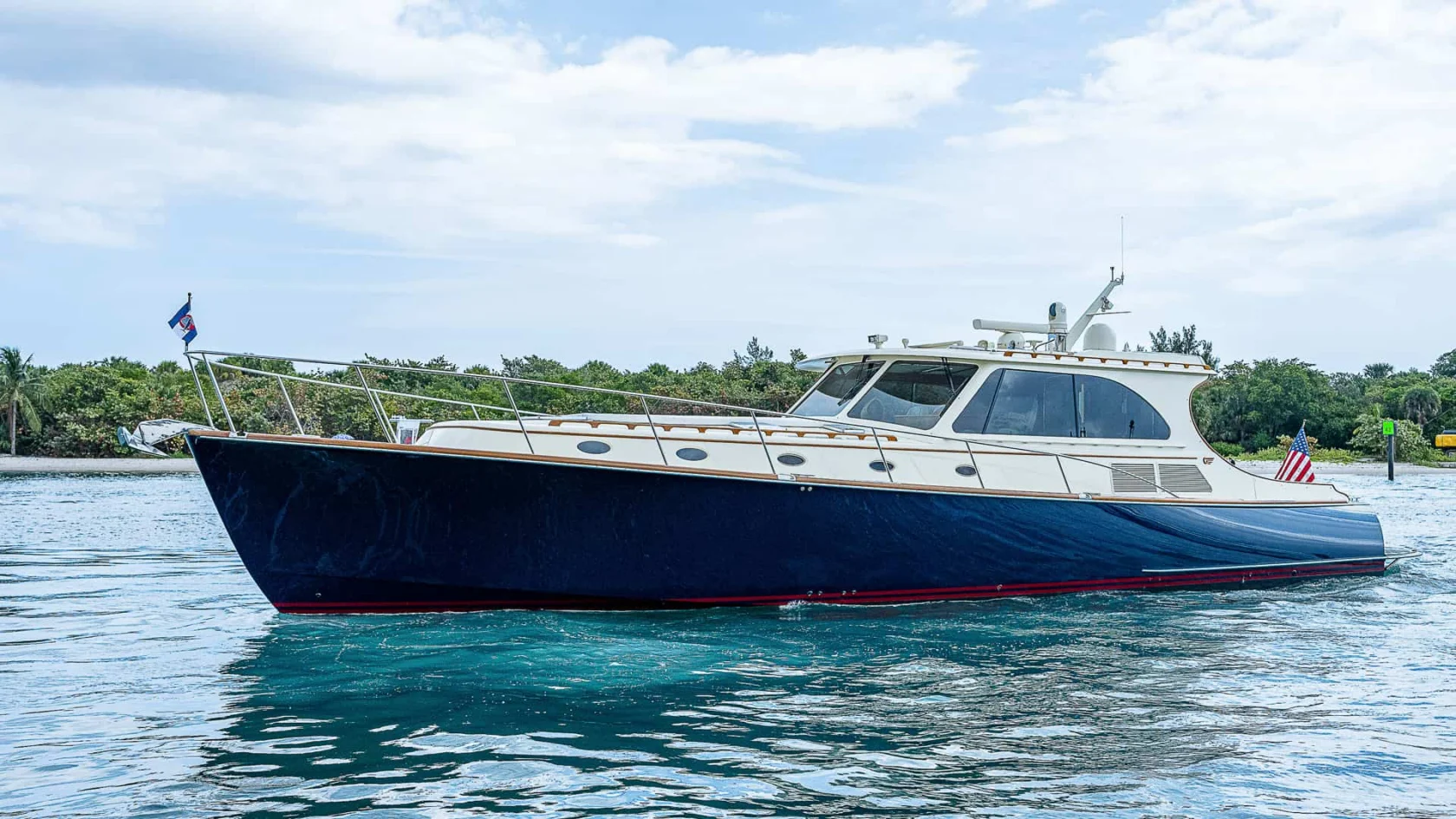 Wellington Yacht Partners – 2018 Hinckley Talaria 55 MKII for sale – On mooring profile view.