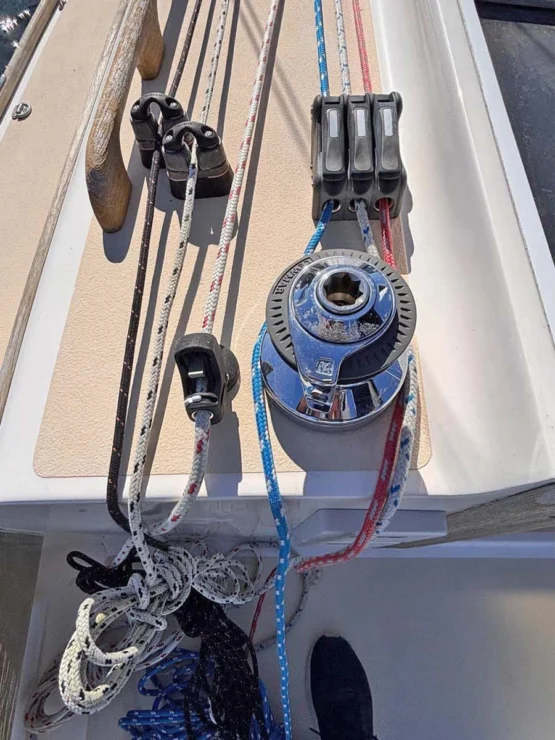 2016 Alerion Express 28, "Mavis", winches and running lines.