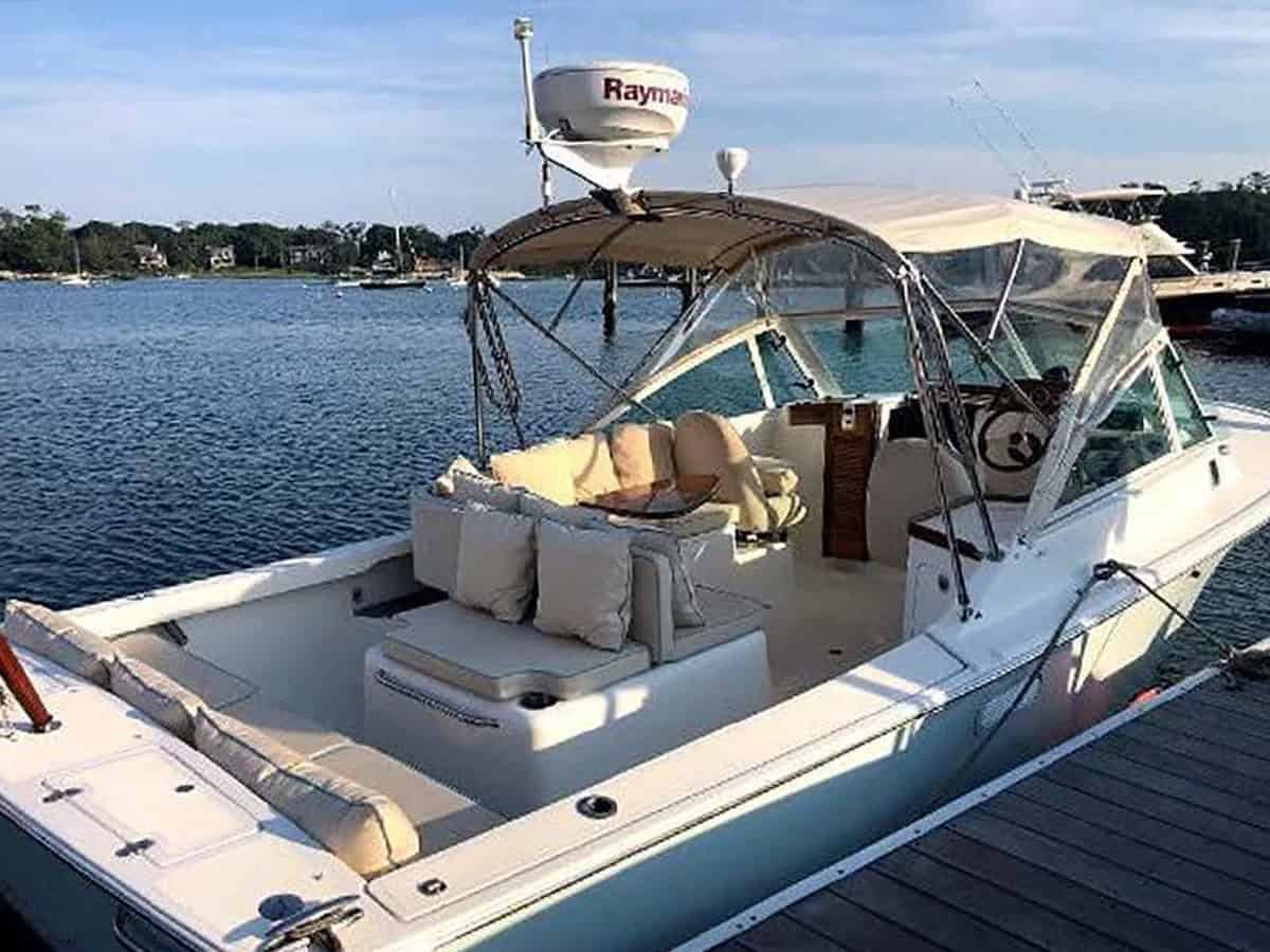 2007 Hunt Harrier 25 outdoor seating.