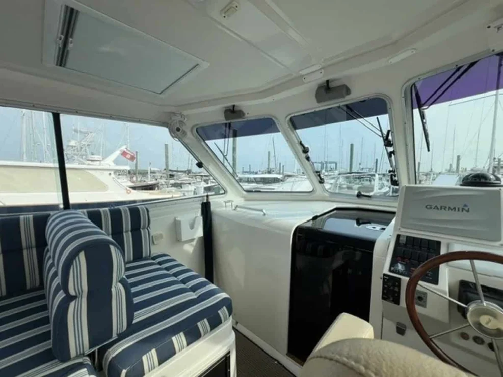 2008 Back Cove 33 "Better Together" portside companion seating.