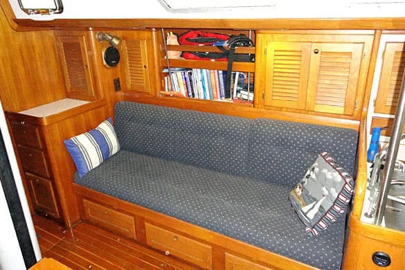 Bristol 47.7 North Star main salon starboard side.