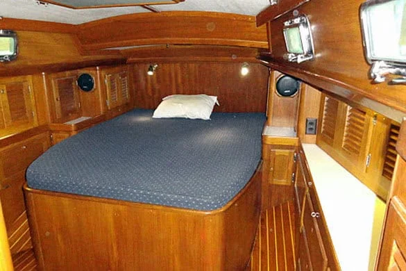 Bristol 47.7 North Star owner stateroom.
