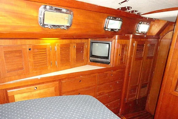 Bristol 47.7 North Star owner stateroom port side view.