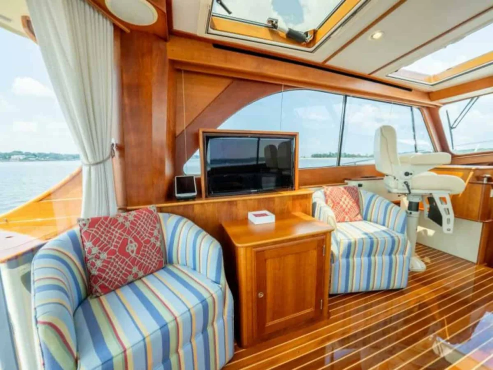 2012 Hinckley Talaria 48 "Concerto In Sea" port salon.