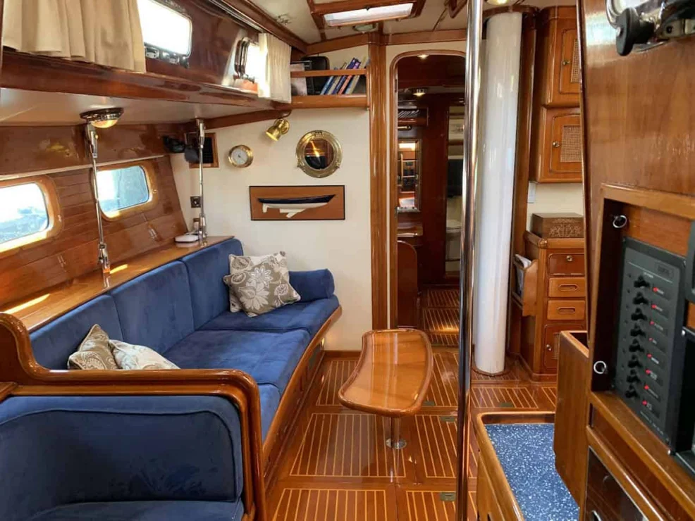 1987 Little Harbor 53 port salon looking forward.