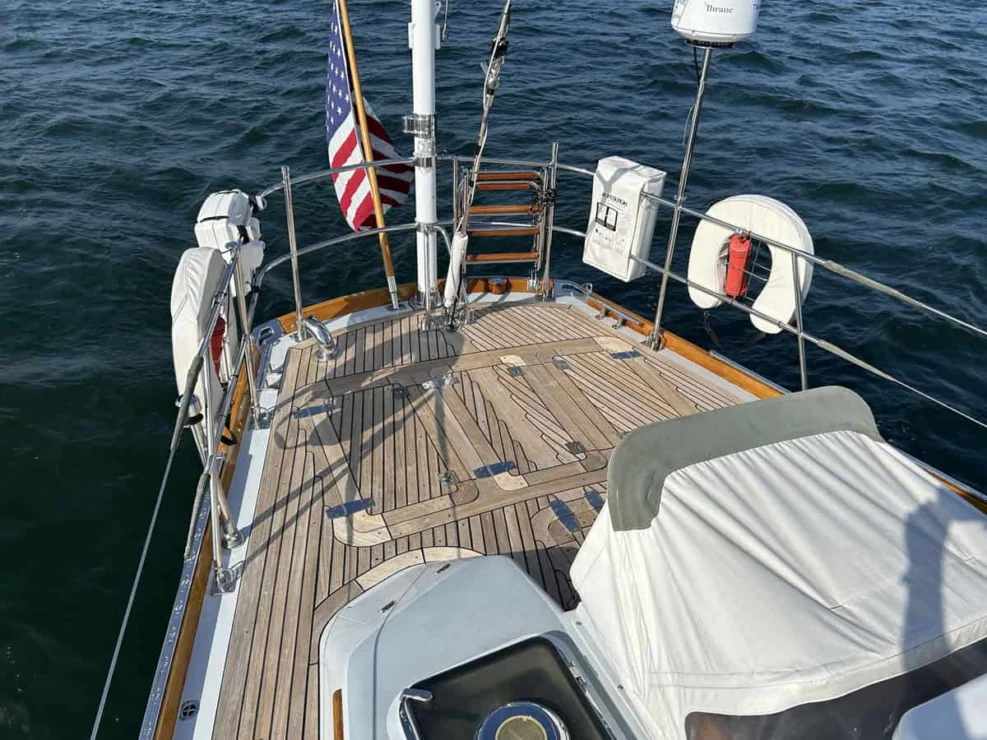 Little Harbor 60 Moonracer aft deck.