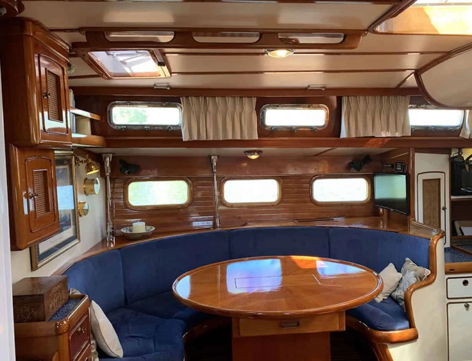 1987 Little Harbor 53 main salon starboard.