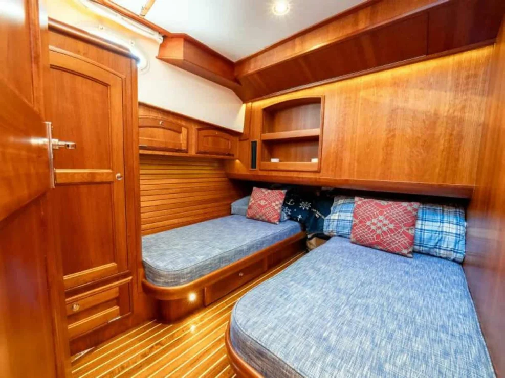 2012 Hinckley Talaria 48 "Concerto In Sea" guest stateroom.