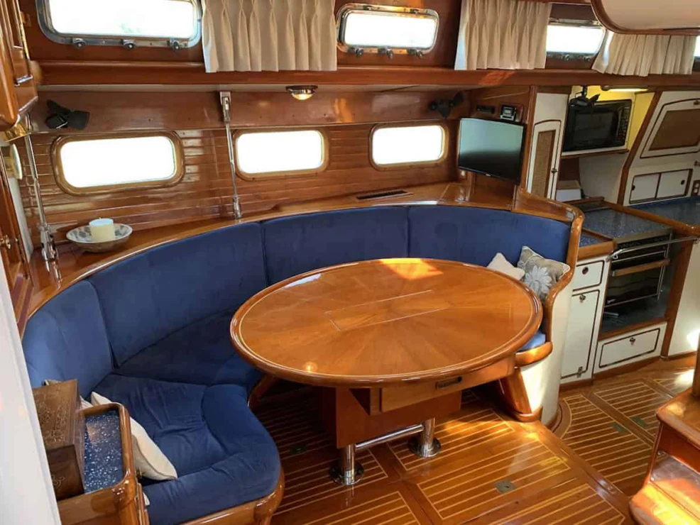 1987 Little Harbor 53 starboard salon aft.