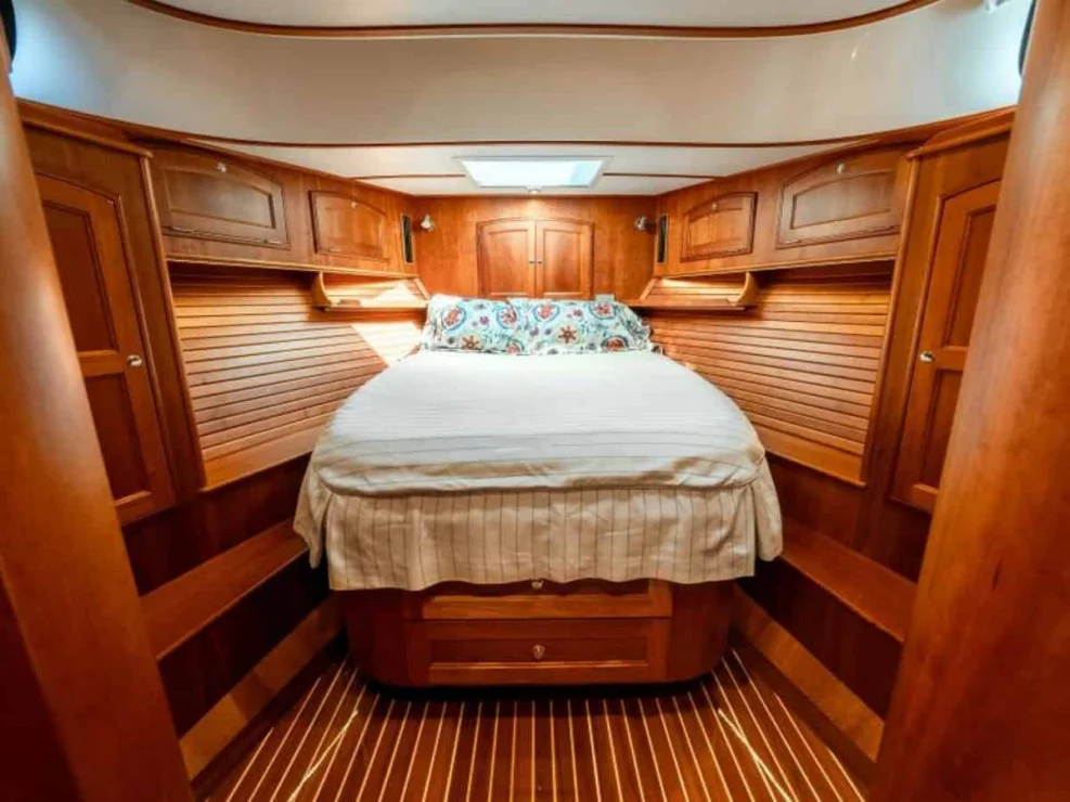 2012 Hinckley Talaria 48 "Concerto In Sea" owner's stateroom.