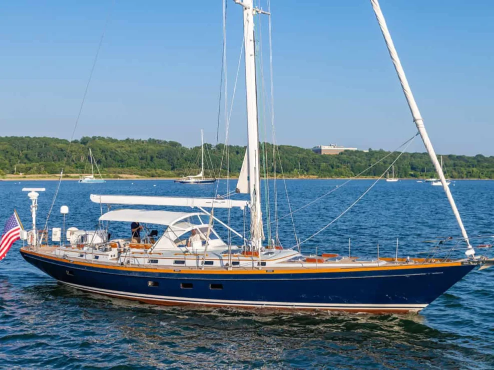 Little Harbor 60 Moonracer profile at rest.