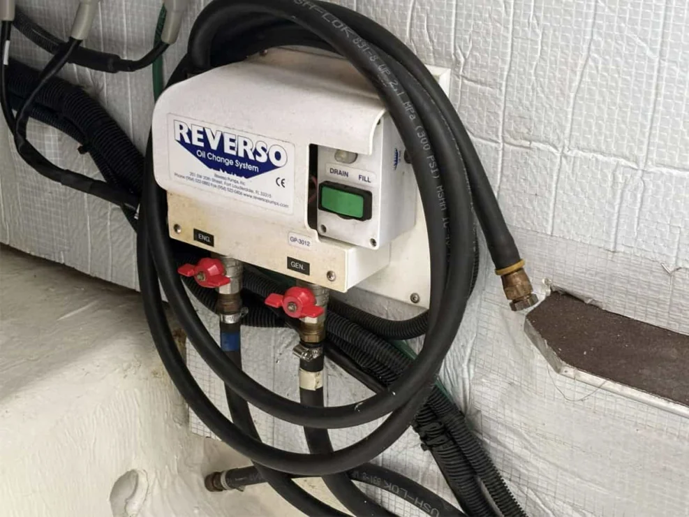 2010 Back Cove 33, reverse oil pump.