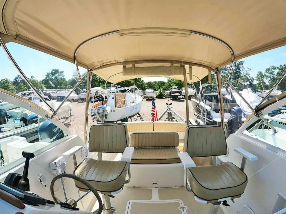 2003 Hunt Yachts Surfhunter 25 for sale - looking aft to cockpit from helm station