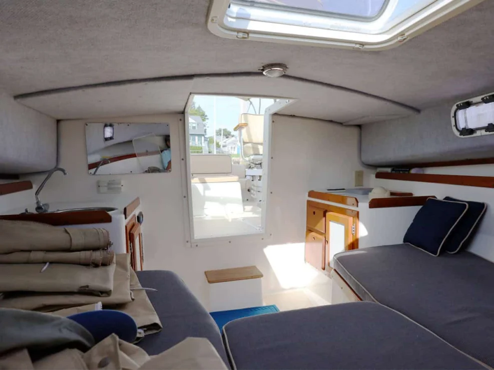 2003 Hunt Yachts Surfhunter 25 for sale - view of cabin from v-berth, looking aft to companionway