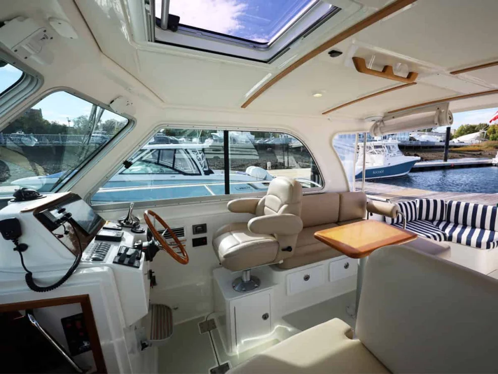 Image of 2016 Back Cove 30 REVERIE with view of helm to starboard.