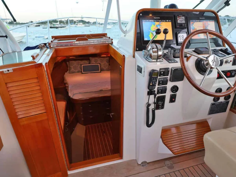 2003 Hunt Yachts Harrier 36, helm and companionway.