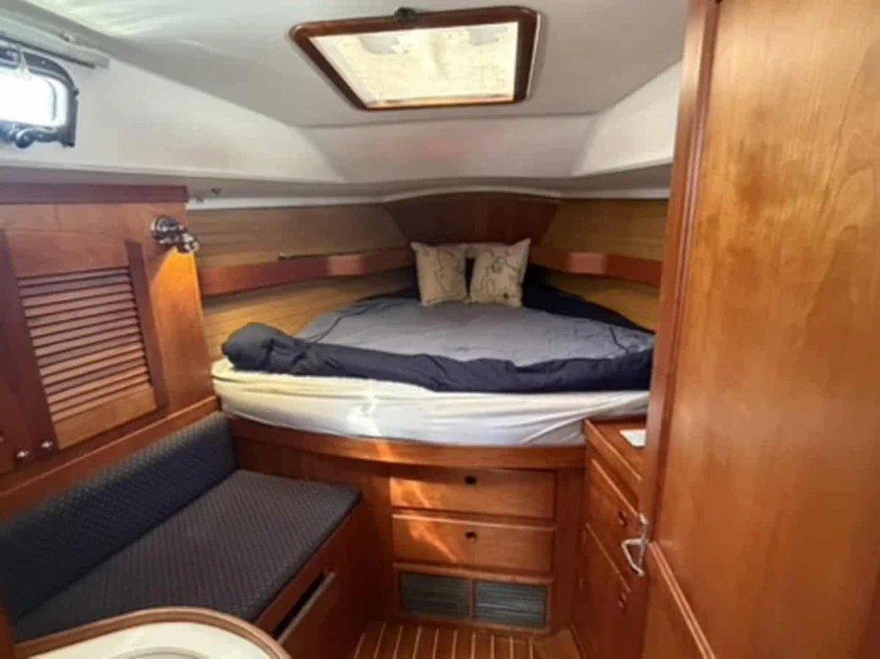 2002 Sabre 402, primary cabin with berth on centerline.