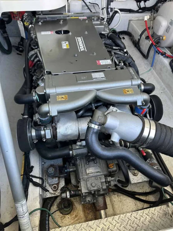 2016 Back Cove 30, impressive Yanmar V-8.
