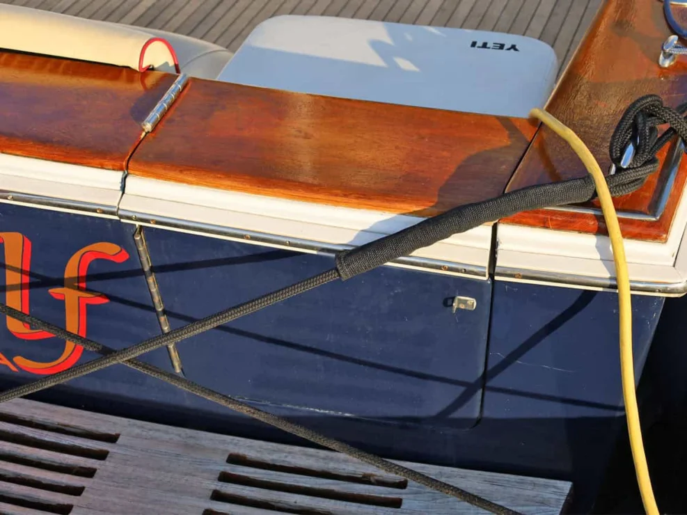 2003 Hunt Yachts Harrier 36, transom door.