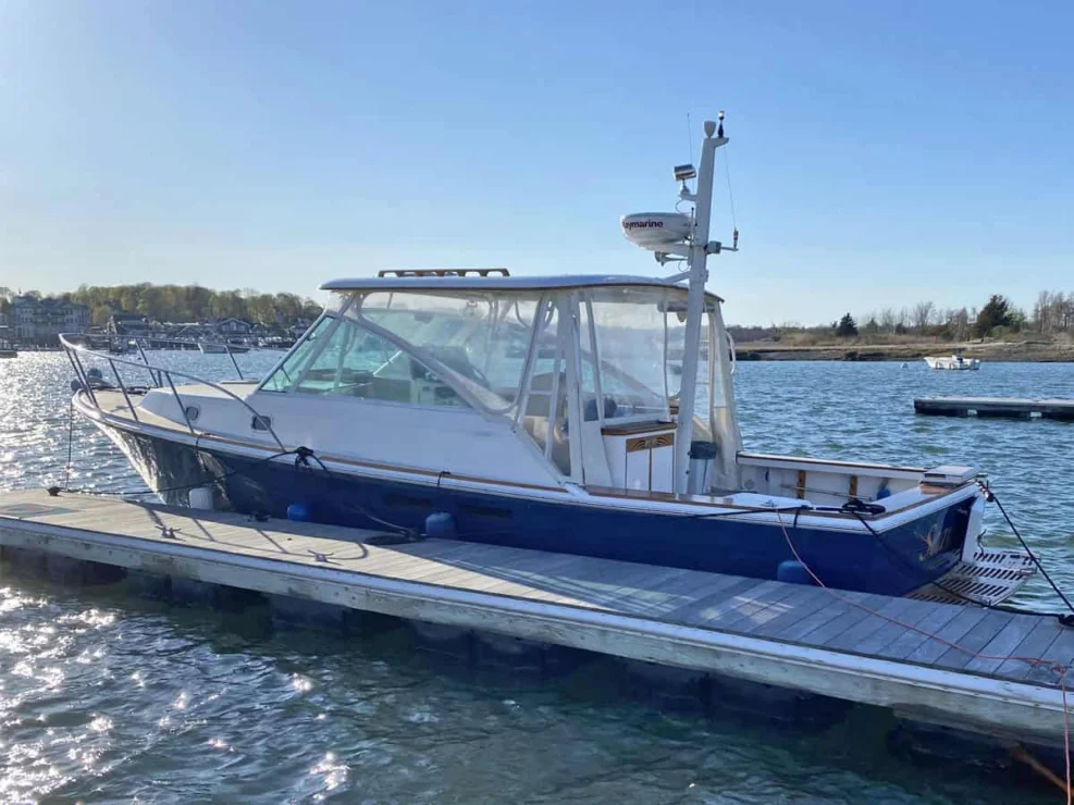 2003 Hunt Yachts Harrier 36, port beam.