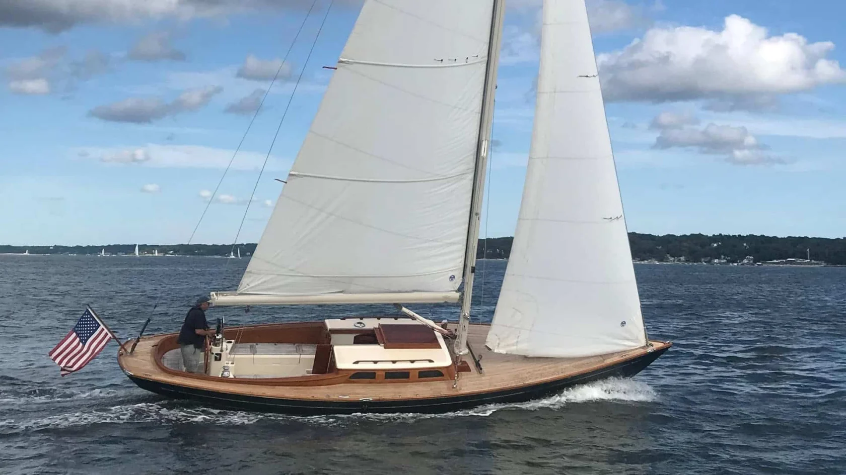 2006 Morris 36, sailing on port.