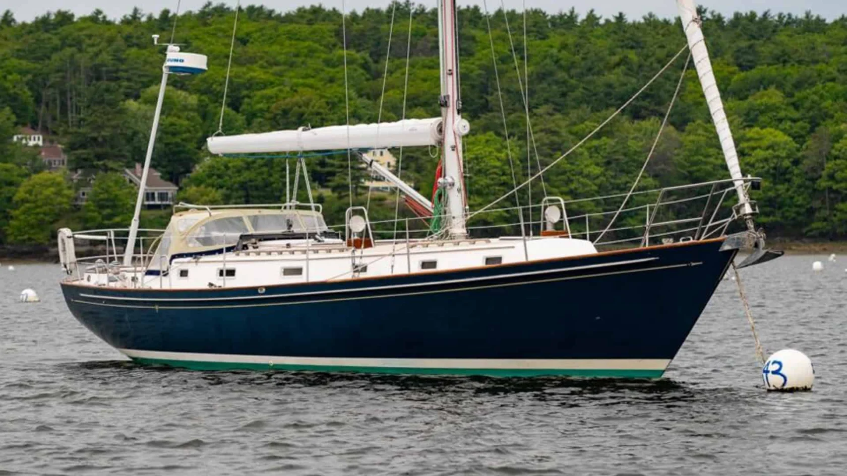 1983 Morris Ocean Series 44 forward starboard quarter in the water.
