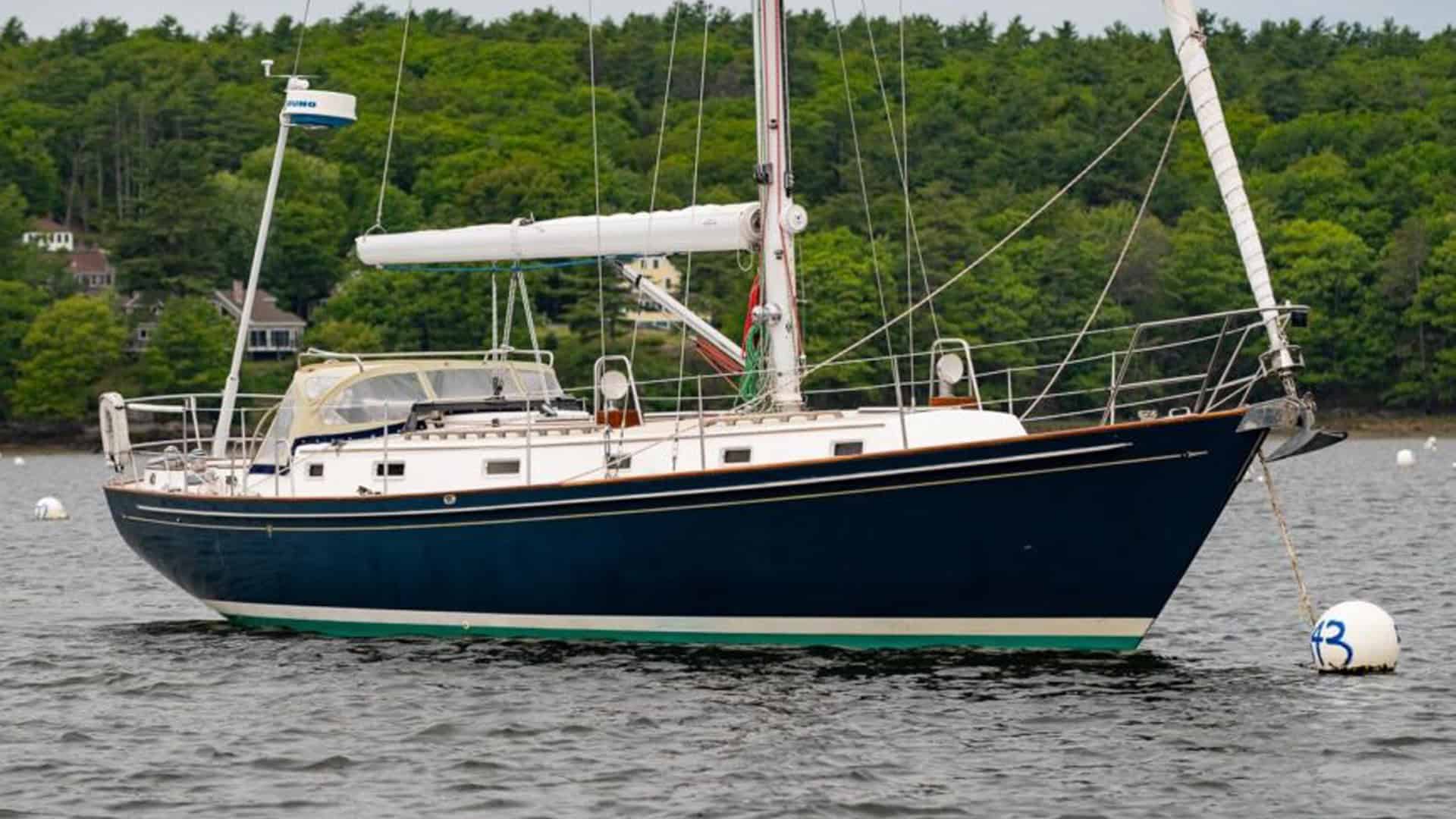 1983 Morris Ocean Series 44 forward starboard quarter in the water.