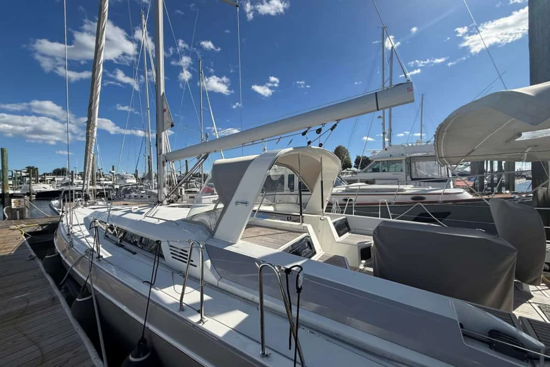 Beneteau Oceanis 51, port side view on the dock.