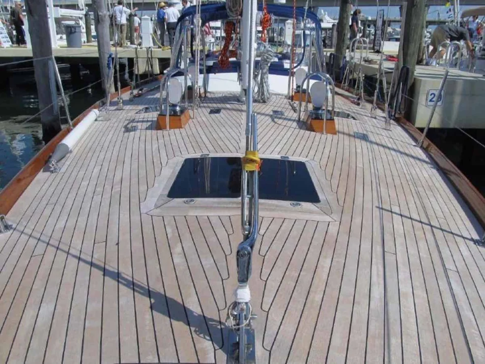 1994 Bristol Custom 57, foredeck.
