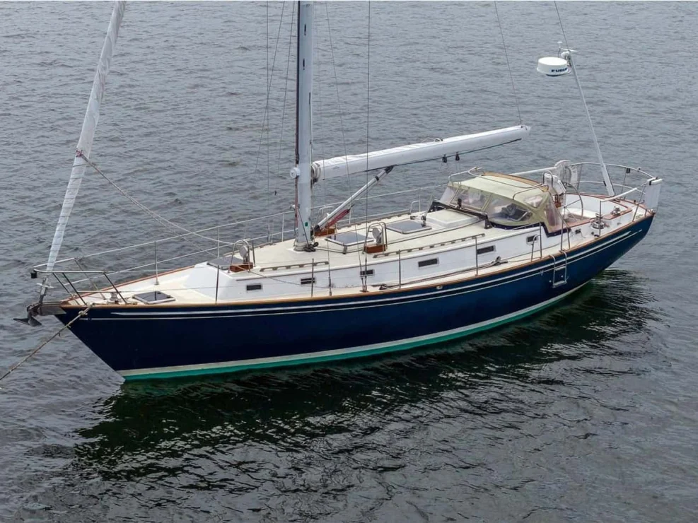 1983 Morris Ocean Series 44 bird's eye view of port bow.