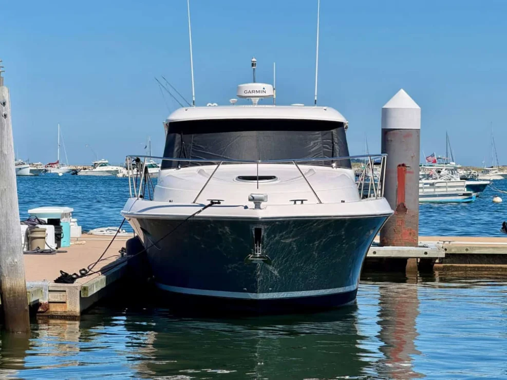 2020 Tiara C39 Coupe, bow.
