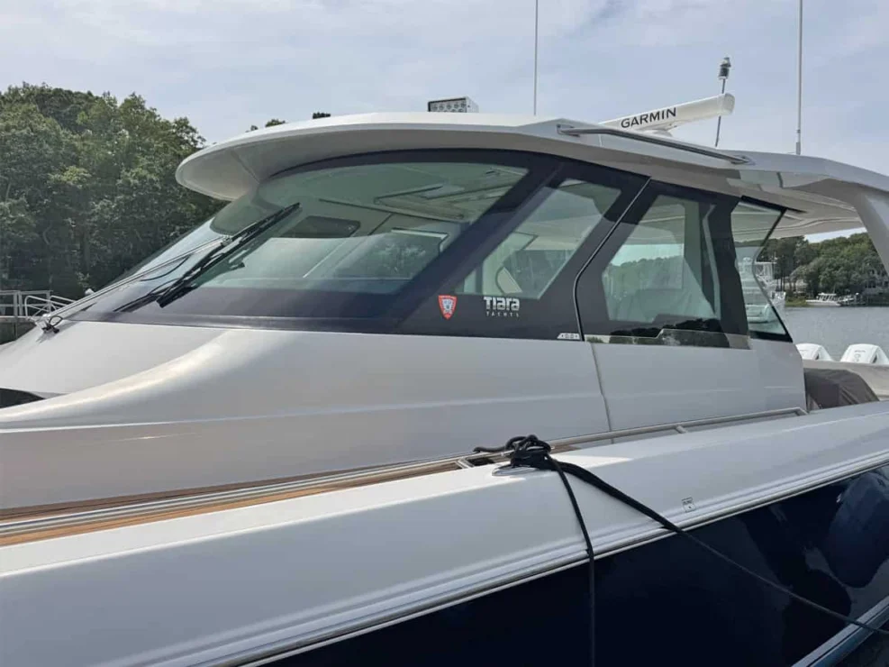2022 Tiara 48 LS, port side deck.