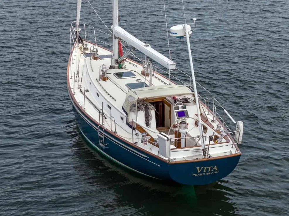 1983 Morris Ocean Series 44 port quarter view.