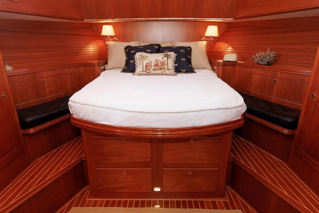 2008 Alden 52 Salon Express, centerline berth.