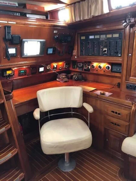 1994 Bristol Custom 57, navigation station.