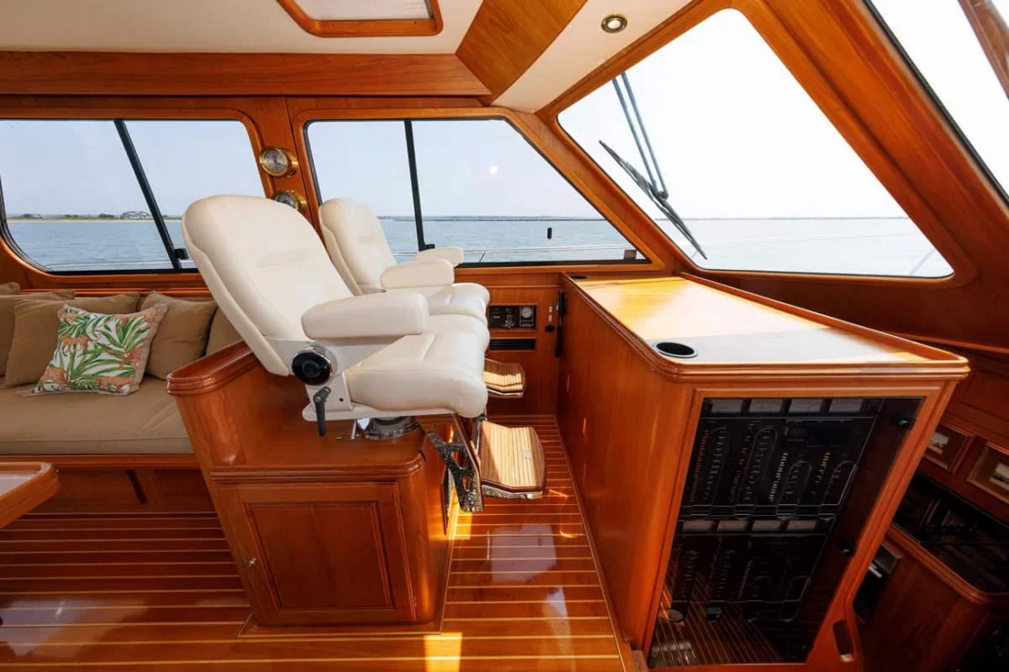 2008 Aden 52 Salon Express, port side helm seat.