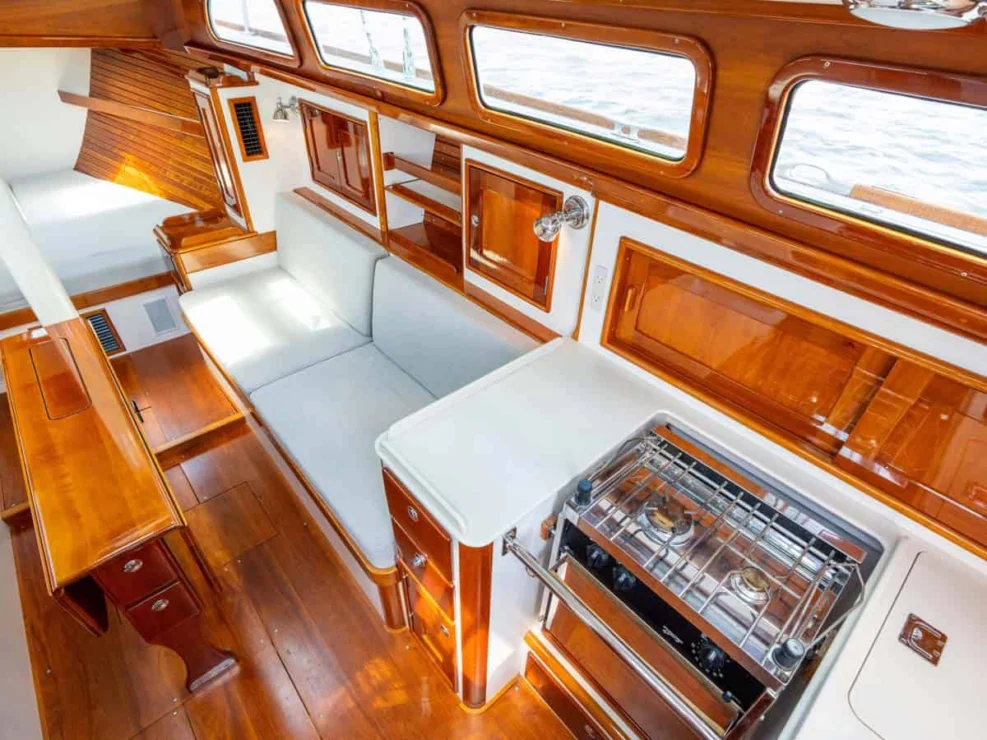 2008 Morris M42, interior.