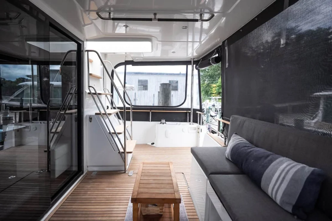 Beneteau Oceanis Swift Trawler 50 lanai area to starboard.