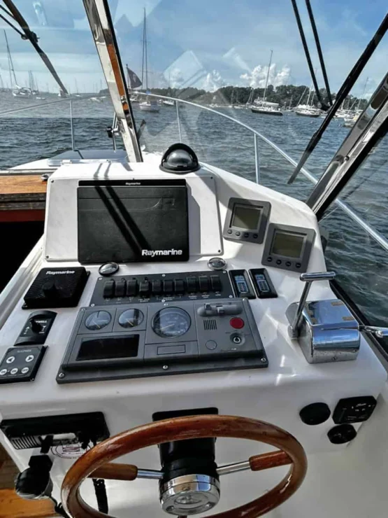 2000 Legacy 28 Express helm station with instruments.